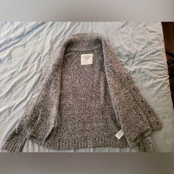 Abercrombie & Fitch Cotton Blend Cardigan Sweater (Gray, S) - Picture 6 of 12